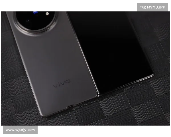 vivo X Fold5全面评测:苹果设备竟成蓝厂「配件」 vivo X Fold5全面评测:苹果设备竟成蓝厂「配件」