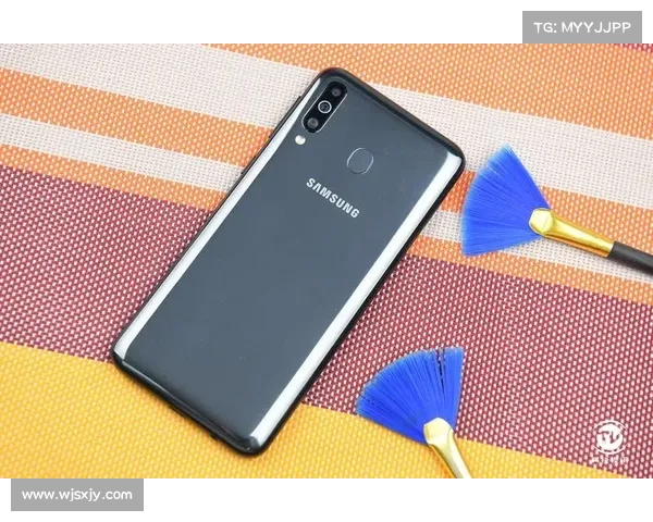 三星新款中端机 Galaxy M20 曝光,搭载 5000mAh 大电池 三星新款中端机 Galaxy M20 曝光,搭载 5000mAh 大电池